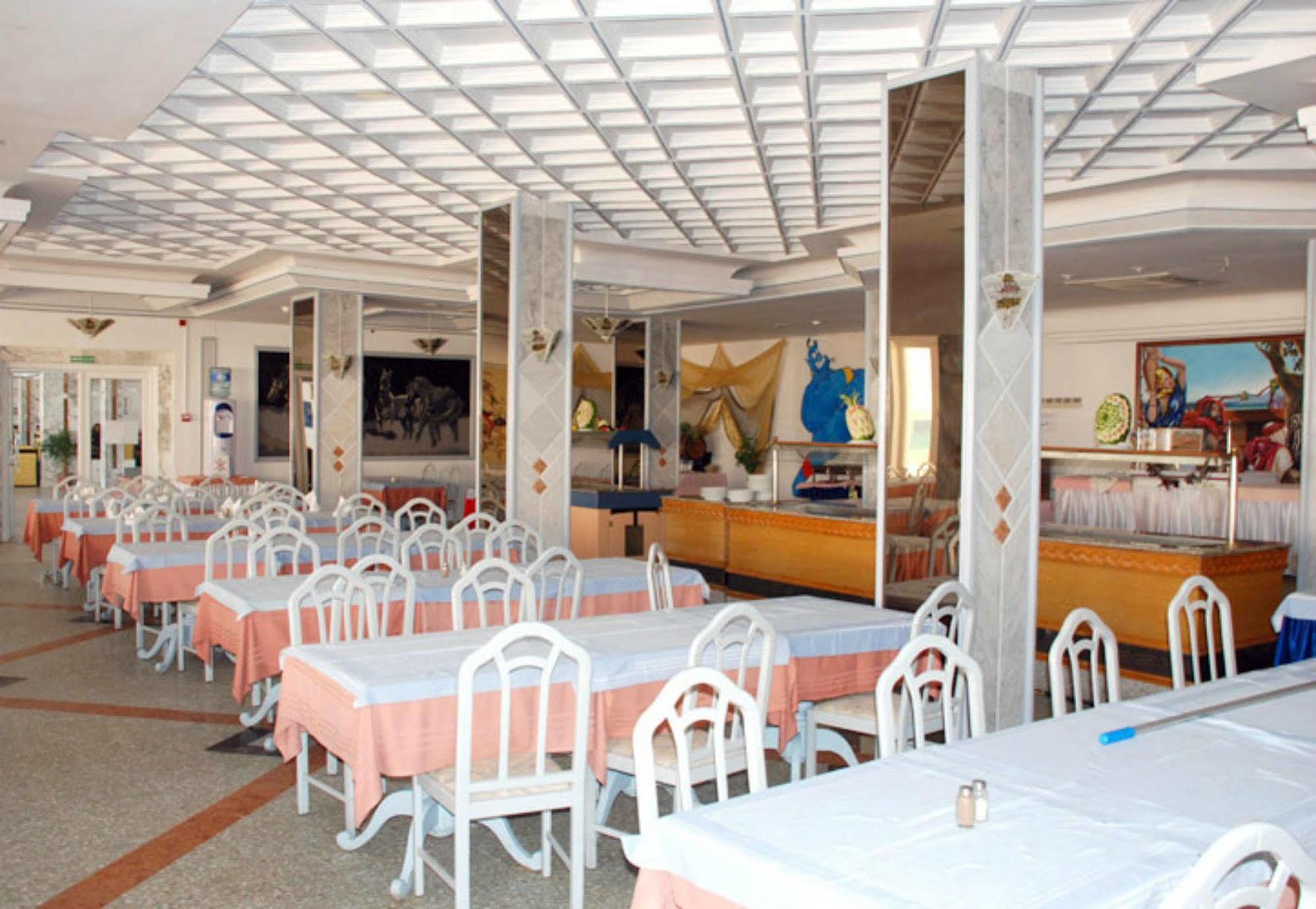 Hotel Les Colombes Hammamet Buitenkant foto