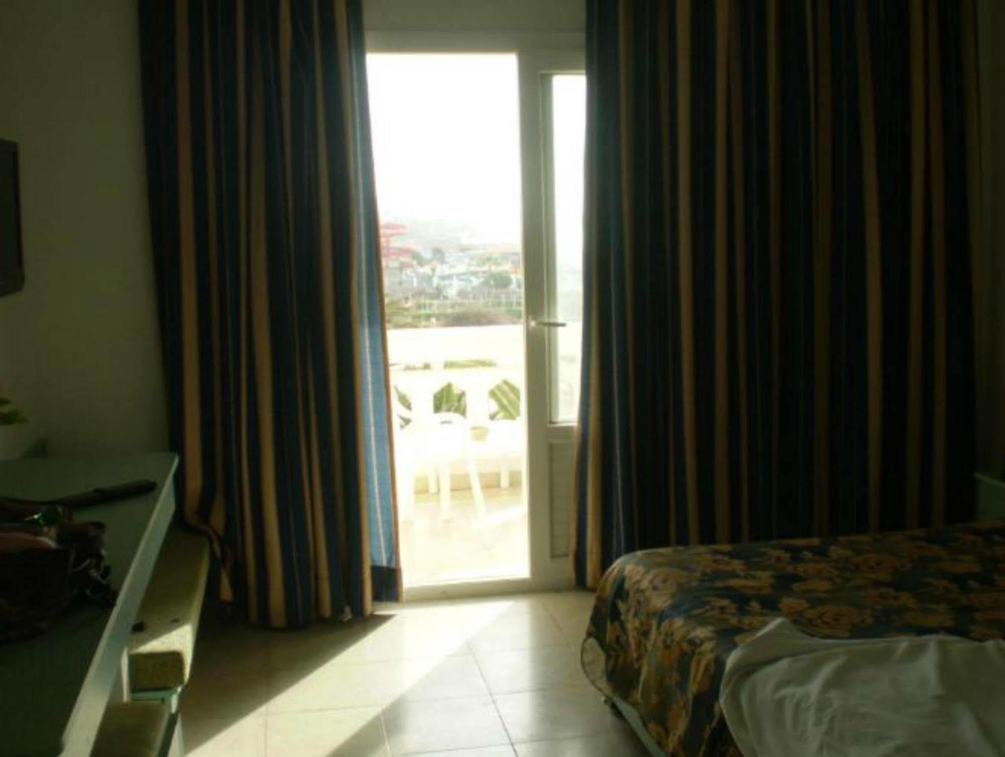 Hotel Les Colombes Hammamet Buitenkant foto