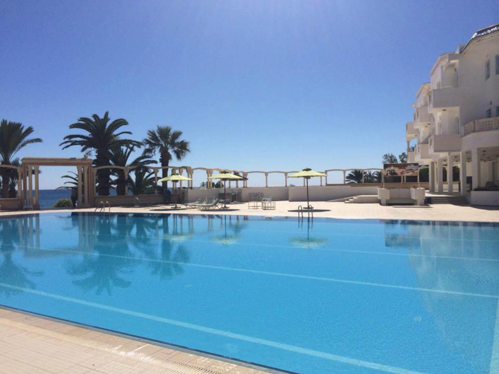 Hotel Les Colombes Hammamet Buitenkant foto